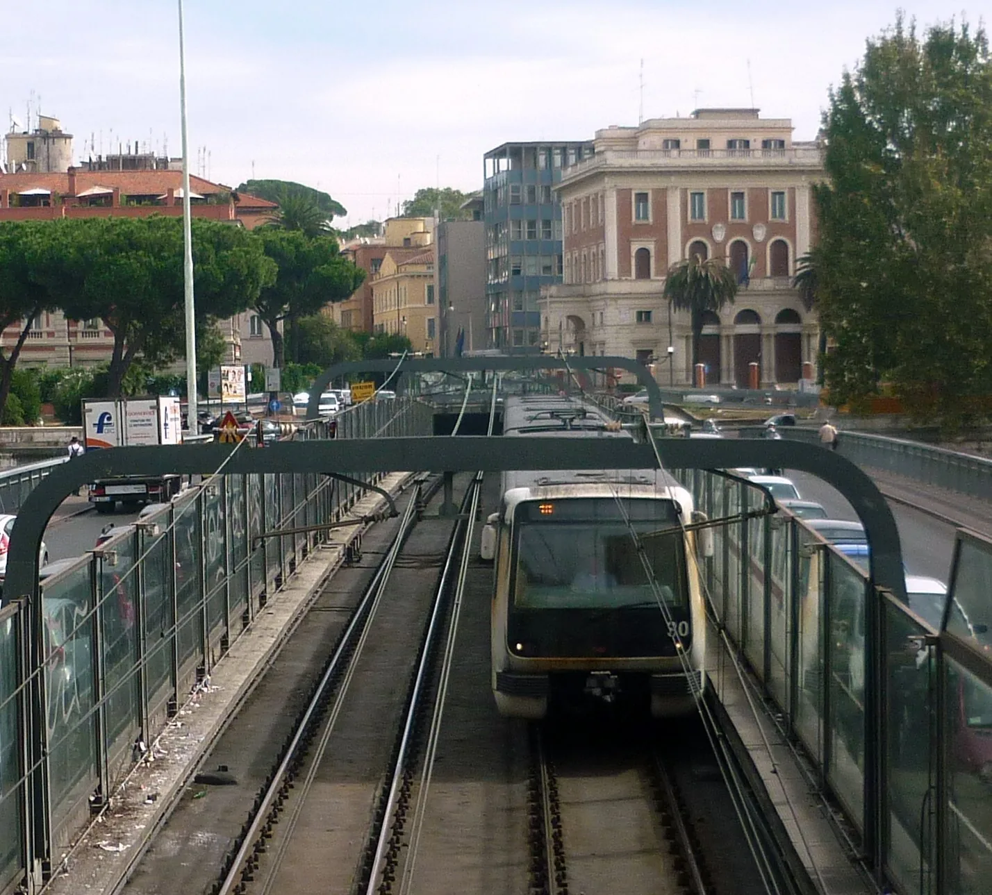 La banchina della stazione San Giovanni sulla linea C della metropolitana di Roma